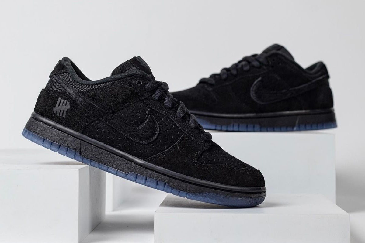 Nike Dunk Low UNDEFEATED