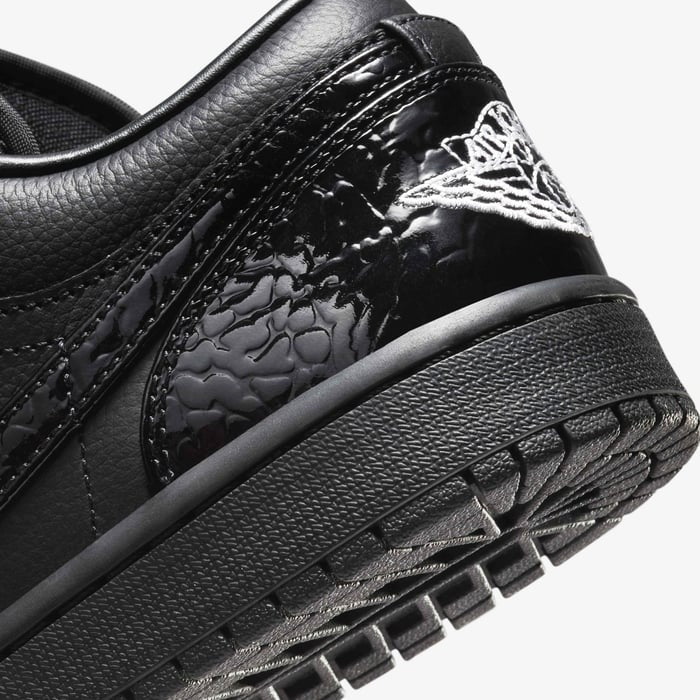 Air Jordan 1 Low SE Black