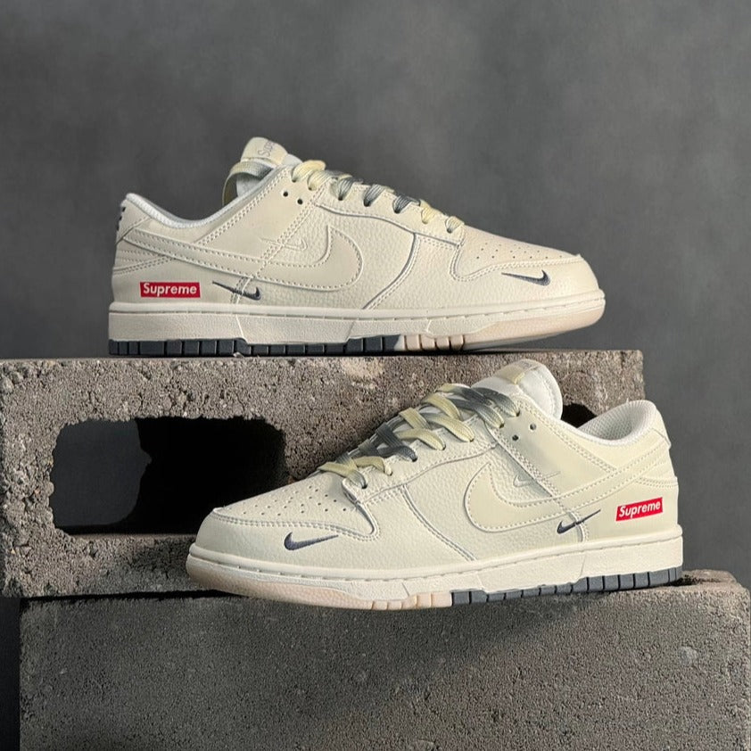 Nike Dunk Low X Supreme