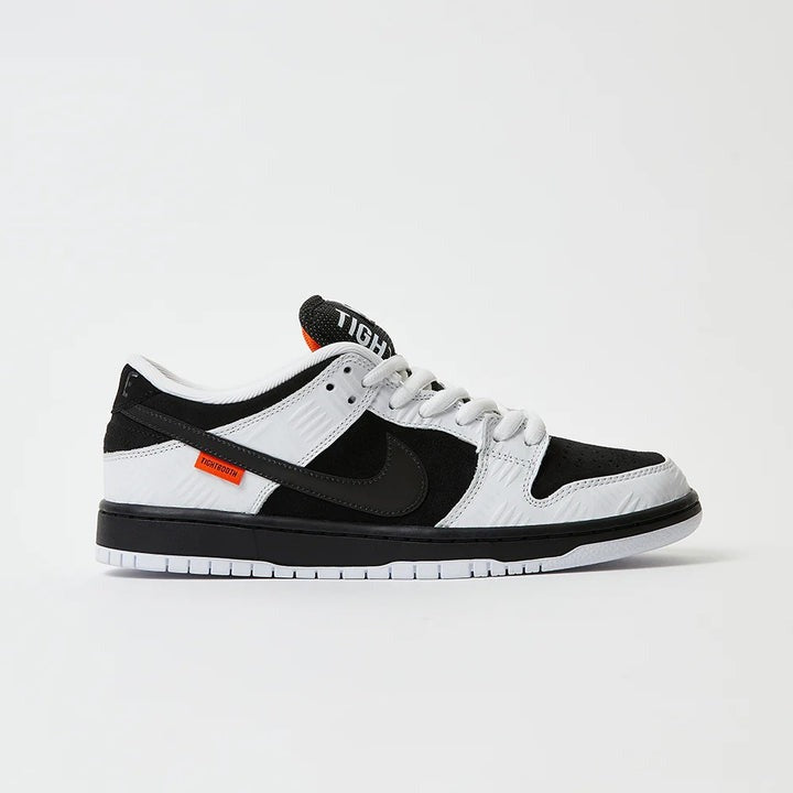 Nike SB Dunk Low Tightbooth