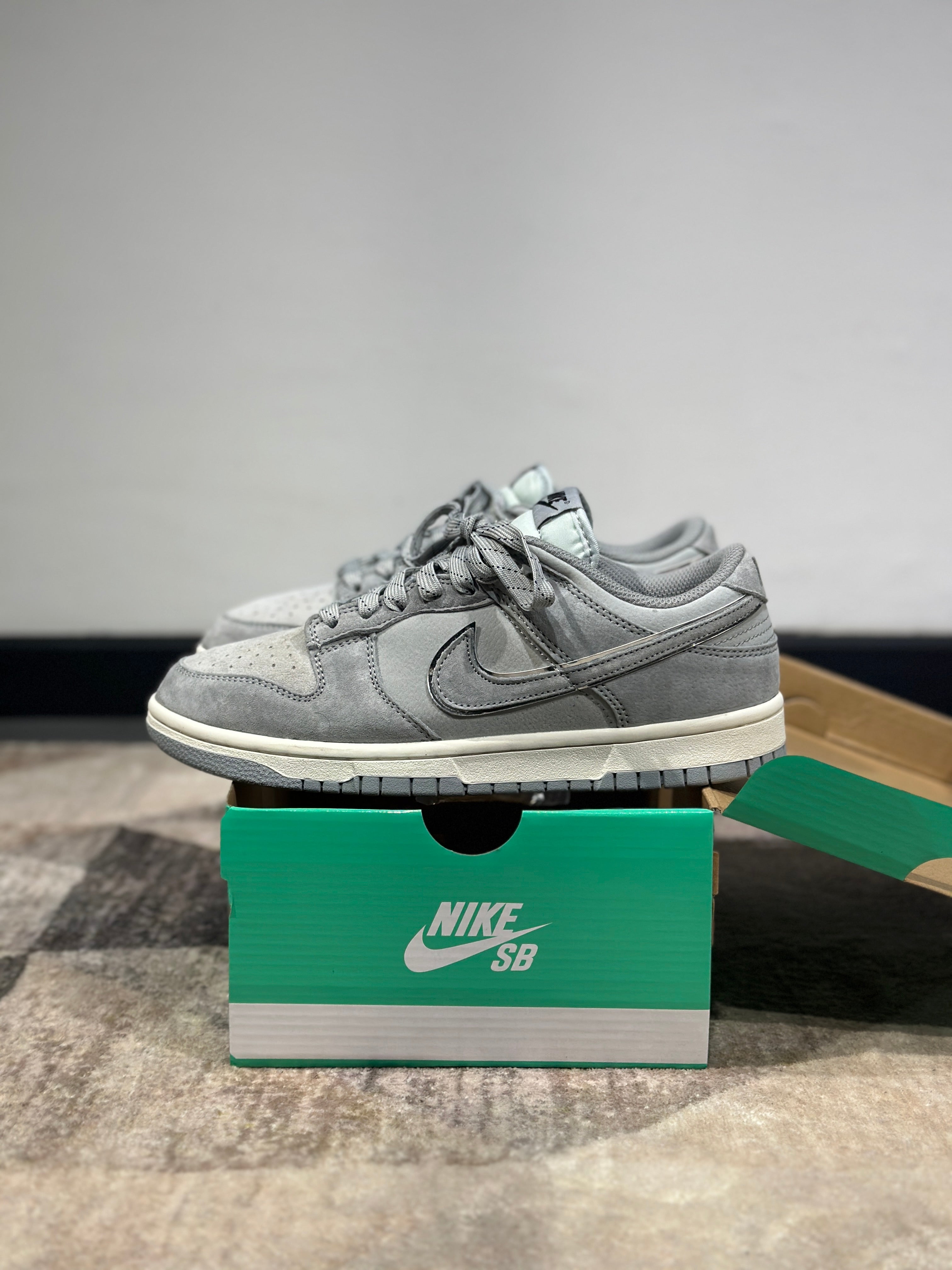Nike Dunk Low Otomo Katsuhiro Grey Silver Metallic