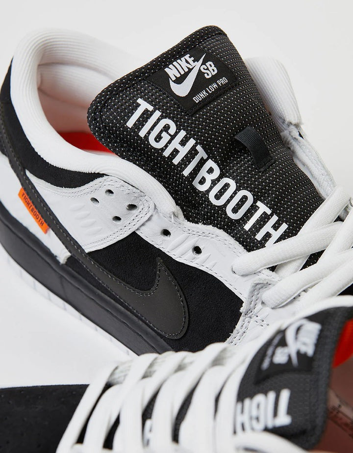 Nike SB Dunk Low Tightbooth