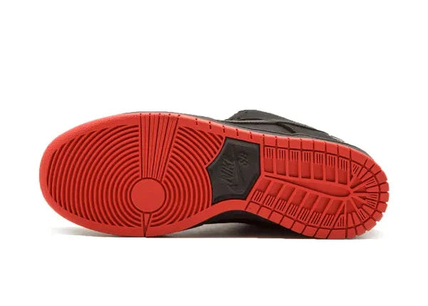 Nike SB Dunk Low TRD QS "Black Pigeon" sneakers