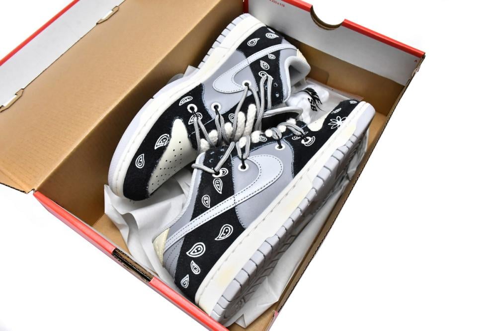 NIKE SB Dunk Low Vintage cashew blossom grey