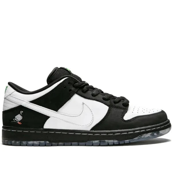 Nike
SB Dunk Low Pro OG QS "Panda Pigeon"
