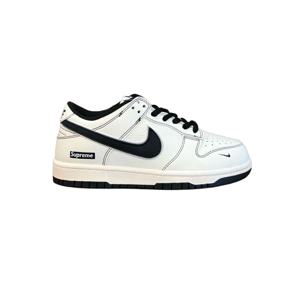 SUPREME X SB DUNK LOW - WHITE/BLACK