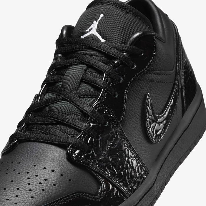 Air Jordan 1 Low SE Black