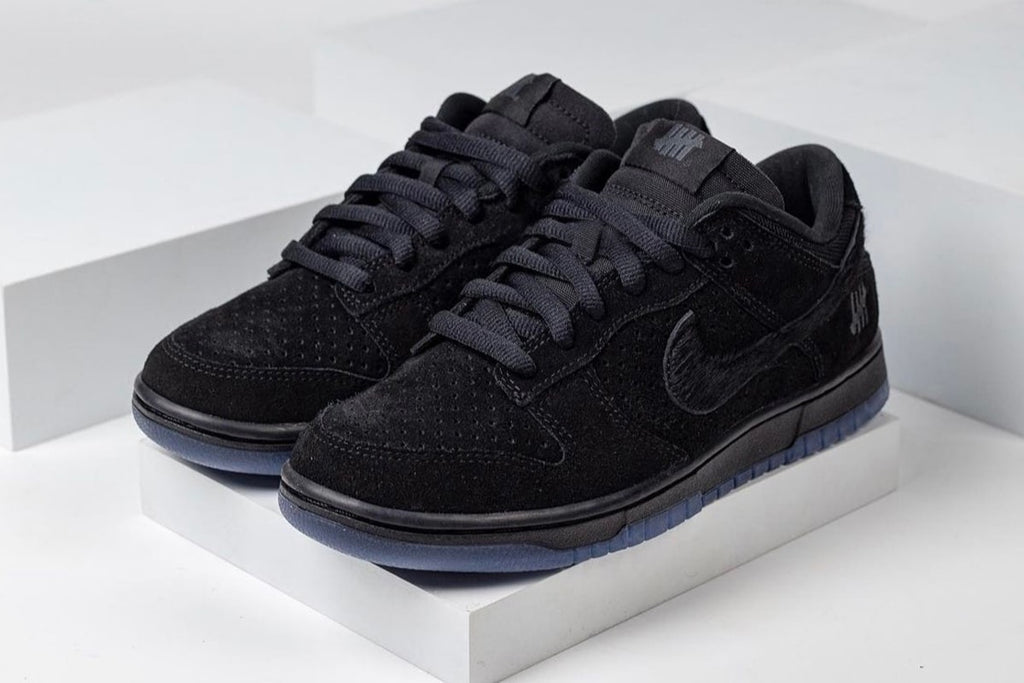 Nike Dunk Low UNDEFEATED