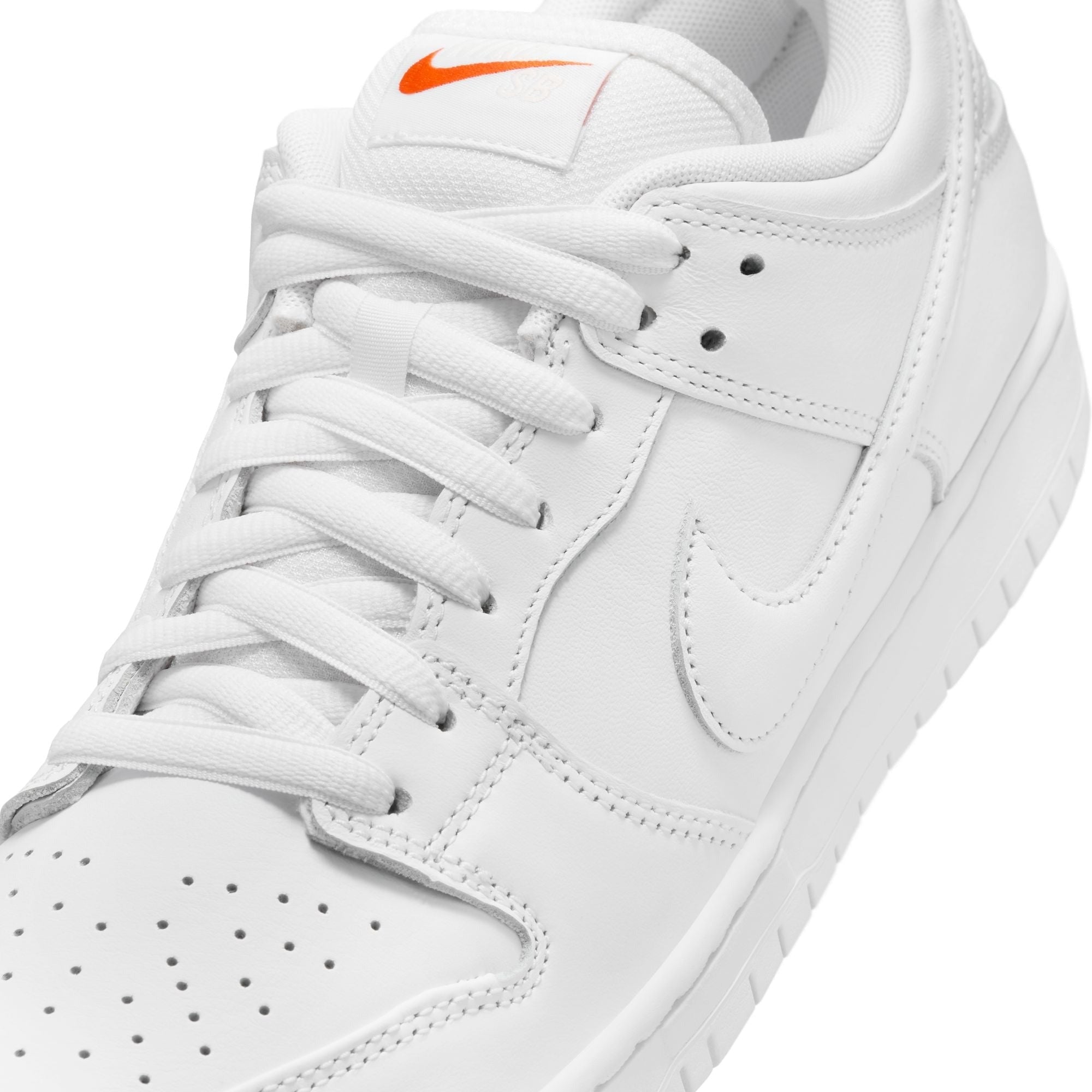 NIKE SB DUNK LOW ISO TRIPLE WHITE